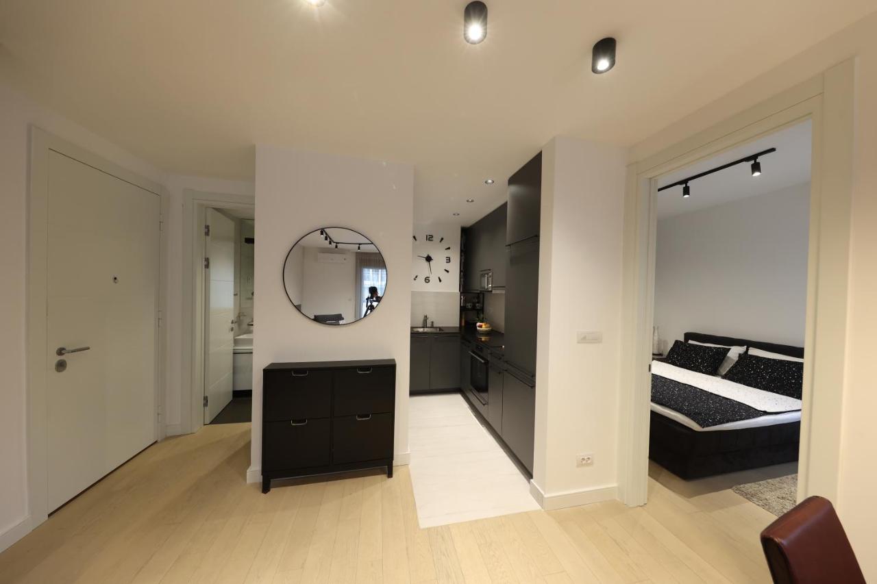 Modern Apartment In The Heart Of 베오그라드 외부 사진