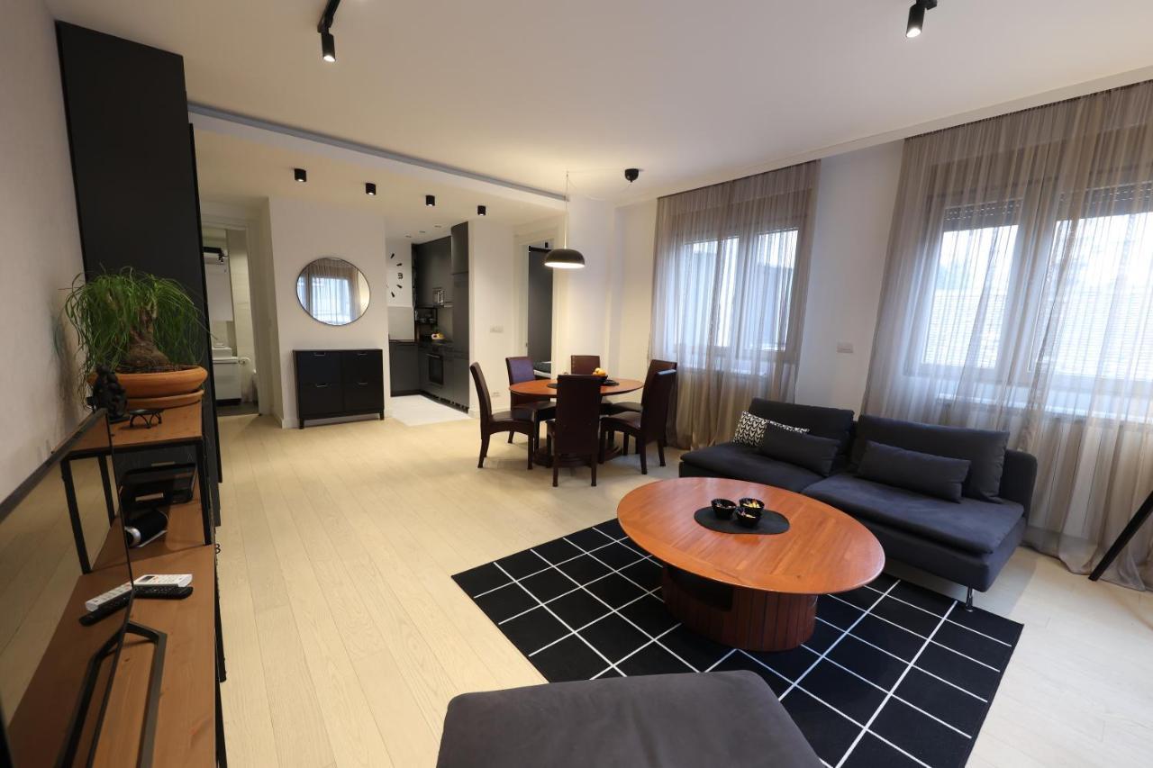 Modern Apartment In The Heart Of 베오그라드 외부 사진