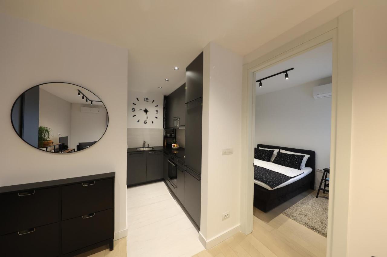 Modern Apartment In The Heart Of 베오그라드 외부 사진